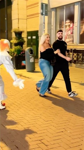 #halloween #pranks #prankvideo #funny #funnymoments #funnyvideo #funnypranks #pennywise ​‪@nicoprank‬