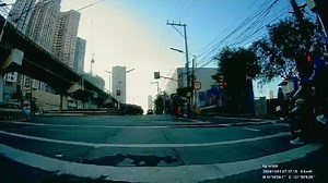 Sender: "hello I wanted to share this for awareness. footage from my motorcycle dashcam. along Edsa. aso Tumawid nakaaksidente" | Dash Cam Owners Philippines