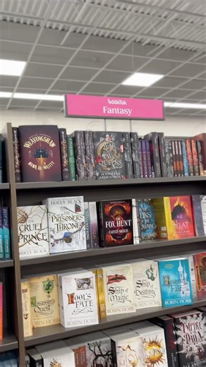 The four things all romantasy book covers have.