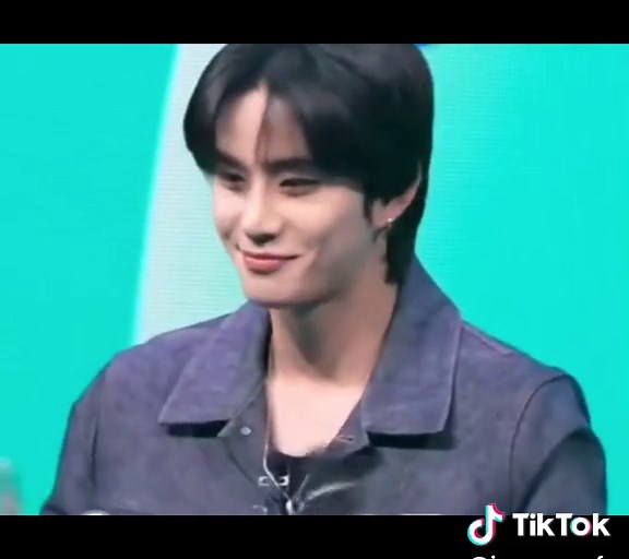 jungwoo yg mimpin greeting😭😭 #jungwoo #johnny #ten #xiaojun #nct #nct127 #wayv #mentor #nctzen #nctzen_edit #fypシ゚ #bemyboyz