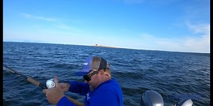 Saltwater fishing with Active Target. It's so simple to find and see fish, follow their direction, place your lure on them and watch them react and strike - LIVE. #activetarget #GameOn #teamlowrance The Harbour Chandler | Lowrance