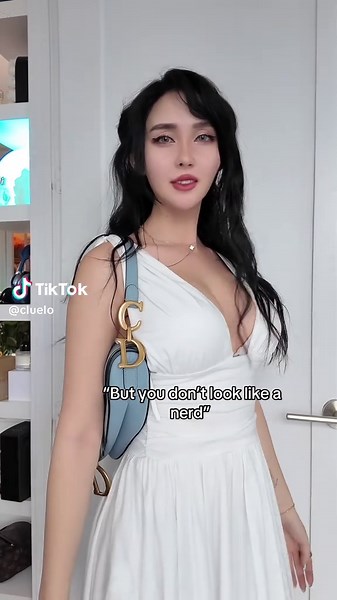 Dating as a Nerd: Defying Stereotypes in Relationships