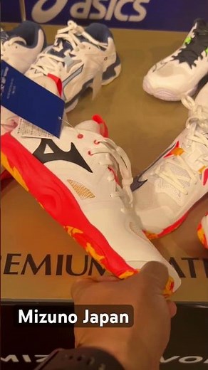 New Mizuno 2025 Volleyball Shoes Look CRAZY! 🔥 #volleyball #Shorts”