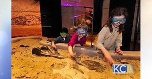 Prairiefire: The World's Largest Dinosaurs