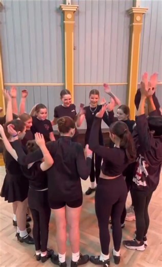 Learn to dance in time for St. Patrick’s Day! ☘️ Join Scoil Uí Nualláin in Limerick or Clare and give your child the chance to experience the music, movement, and tradition at the heart of Irish dance. Our classes build confidence, coordination, and friendships - in a supportive, welcoming environment. To register for your child’s free trial lesson, WhatsApp 083 084 1924 ☘️ | Scoil Uí Nualláin