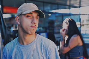 Flor de Lis (part. Bernard) - Delacruz - LETRAS.MUS.BR