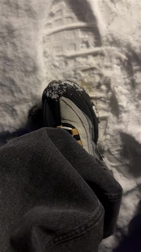 snowmotion🗡️#fyp #foryou #stopmotion #ukstreetwear