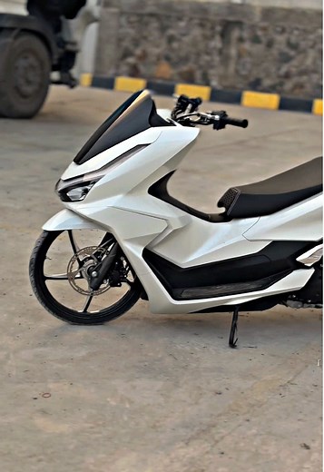 Honda PCX Gen 2 Custom Builds