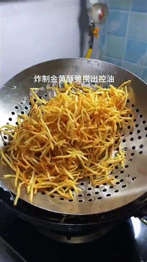 Master Chef Showdown: Who Can Cook the Best Cold Shredded Potatoes