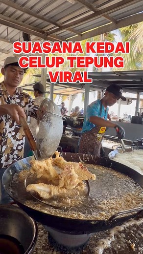 233K views · 2.2K reactions | Korang yang bercuti ke pantai timur wajib singgah kedai ni. Makan sedap suasana pon best ala ala hawaii. Kedai ni terletak di @Pantai Batu Hitam @Kuantan Pahang. Nama kedai ni @Seaba Seafood #seabaseafood #abangsiba #celuptepungviral #kedaiviralkuantan #kuantanfoodie #makananviralkuantan | Abang Siba | Facebook