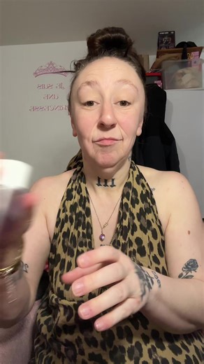 Vidéos de 24.Amelie_ (@24.amelie_) avec son original - 24.Amelie_