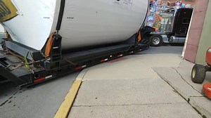 1.8M views · 3.4K reactions | That's so funny watching a non truck drivers trying to predict what a truck driver will do | USA Trucker Life | Facebook