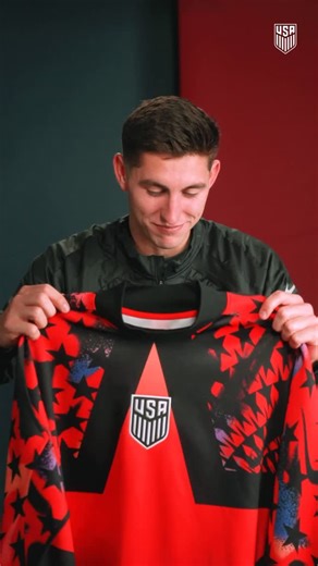 U.S. Soccer MNT on Instagram: "The #USMNT GKs are lovin’ the new Hollywood lifestyle tops. 😮‍💨"