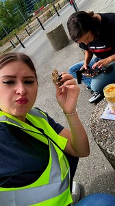 320K views · 4.8K reactions | Mergea și un parizer  | Iarina Mateescu | Facebook