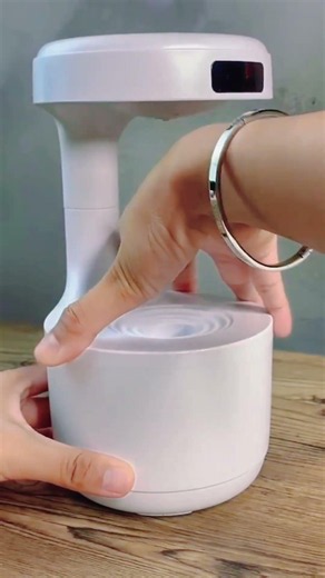 The Most Satisfying Humidifier You'll Ever See | Anti-Gravity Water Drops