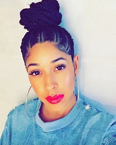 Amandy Fernandez, Beyoncé’s Backup Dancer, Wants Latinas To “Fight For Your Dream”