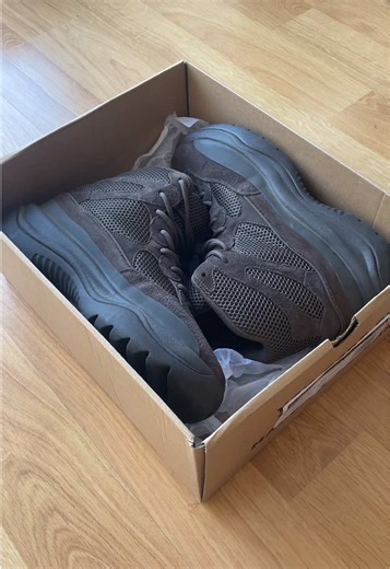 Yeezy Desert Boots ‘Oil’