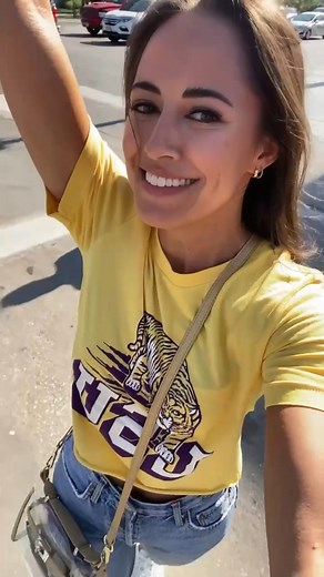 Kaylee Hartung on Instagram: "Before this turns into a football feed… catching up on catching up with my favorites this summer 🤍"