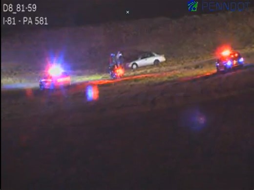 Crash backs up traffic on Interstate 81, PA 581