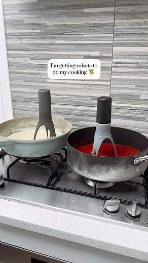 Carolina Mccauley - Home Hacks (@carolina.mccauley) - Automatic Pot Stirrers - Ultimate Life Hack for Your Kitchen
