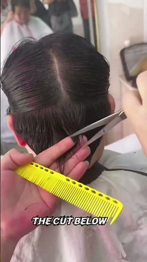 How to cut the back of your hair #beautiful #haircut #howtocutcurlyhair