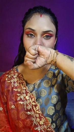 dry lip gloss hacks😱#makeup#youtubeshorts #shortsfeed #beautytips #hack #beautytricks#beautyhacks