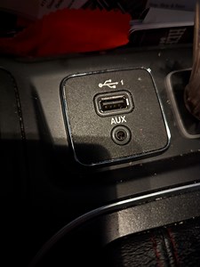 USB1 port replacement - 2019 Cherokee Trailhawk