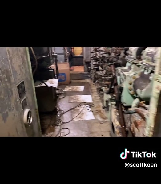 Inside an Abandoned USS Submarine: Sunken Footage