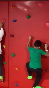 🏃‍♀️ Saltos que se convierten en carcajadas. Ven a Upa y vive una experiencia diferente. Haz clic y conoce el centro de trampolines más cool. 🤸‍♂️✨ | Upa Oficial