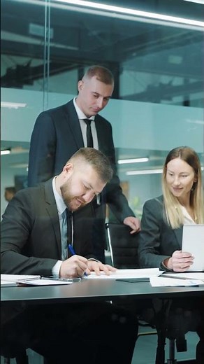 Strategic Sourcing vs Tactical Buying | Long-Term Contracts vs Spot Buying Explained