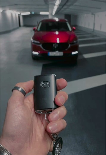Izgleda odlično u gradu. U prirodi je potpuno svoja. Mazda CX-30 se ne opredeljuje – ona se prilagođava. #Mazda #CX30 #mazdaserbia #srbija #CraftedInJapan