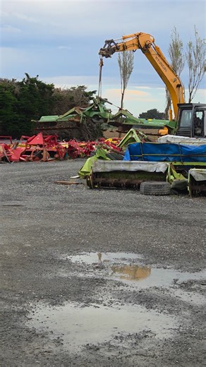 227K views · 1.1K reactions | Set of Krone Easycut Butterfly mowers workshop bound for their final strip down  #taitsrural #kroneagriculture #Haymower | Taits Rural Ltd | Facebook