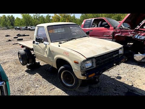 1983 Toyota Dually Pickup JUNKED! Rare Dual Rear Wheel Axle Toyota Pickup, haulin' tonnage no more!