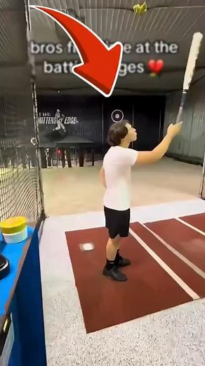 Facing a 100 MPH Pitch for the First Time 😳