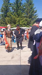 DANSE FOLKLORIQUE AUVERGNATE ! La danse des foulards dansaient par le groupe Folklorique La Bourrée du Caldaguès venu de Chaudes-Aigues (Cantal Auvergne-Rhône-Alpes) pour la fête de la transhumance du Mont Lozère (Lozère-Occitanie) Vidéo Lily Rose #transhumance #lozere #follower | La Place du Village