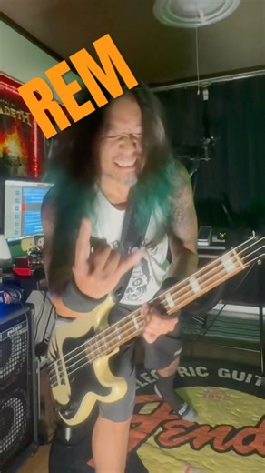 Shiny Happy People bass line : REM BASS COVER