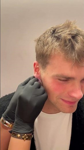 Guy's First Ear Piercing Experience 😱 ‪@undergroundbodypiercing‬