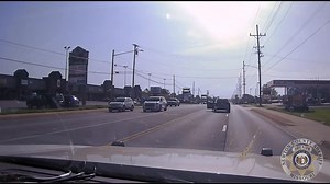🙏 RIGHT PLACE, RIGHT TIME: Deputy rescues man who suffered heart attack while driving. Story: kwtx.com/2025/07/20/deputy-rescues-man-who-suffered-heart-attack-while-driving/ | KWTX News 10