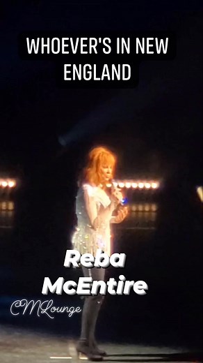 Reba McEntire #whoeversinnewengland #reba #countrymusic #queenofcountrymusic #liveconcert #rebamcentire #liveperformance #OriginalPost #originalreel #originalvideo #reelspostfb #fbpostreels #reelspost #livecountrymusic | The Country Music Lounge