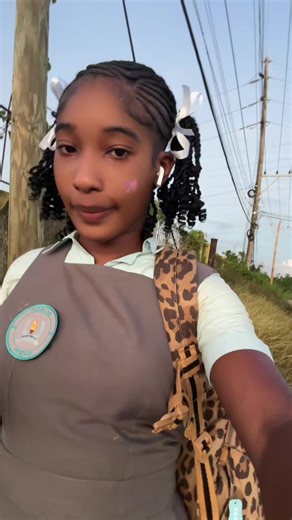 ʟᴀᴠɪsʜ ᥫ᭡. (@lavish_dgaf)’s videos with original sound - di lastest automotives