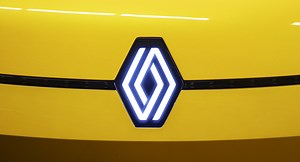 Renault Jumps On The New Logo Game Too, Will Debut On A Production Car In 2022 | Carscoops