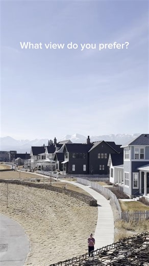 Why choose just one mountain range when you can have both? 👀⛰️ In Daybreak, we’re lucky enough to wake up to views of the Oquirrhs and the Wasatch—double the peaks, double the wow. | Daybreak