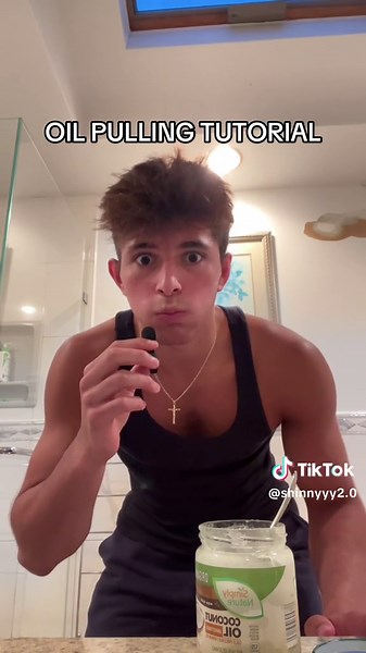 Oil pulling tutorial for teeth whitening and oral health improvement #oilpulling #oilpullingbenefits #oilpullingforteeth #teethwhiteningathome #teethwhiteninghack #teethwhitening #oralhealth #fyp #foryou #foryoupage