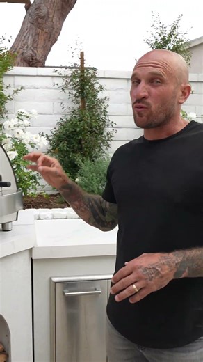 The luxury outdoor kitchen walk-through you’ll want to replay. 🔥🍃