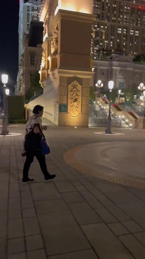 The real beauty of Macau comes out after midnight, right under The Parisian Macao. | Macao Nightlife