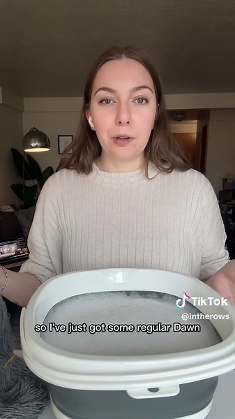 Saving Old Yarn: A Mini Vlog on Knitting Revival