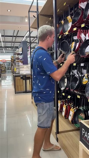 Wife and frying pan 🍳 | Crazy Kozak: lifestyle, funny, pranks