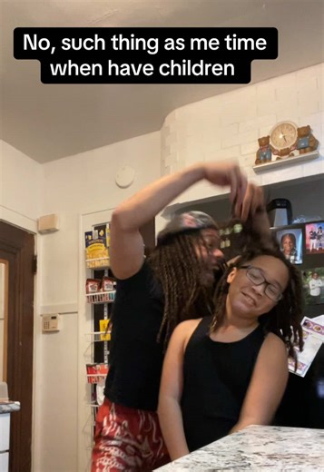 Managing Parent-Child Time with Sign Language