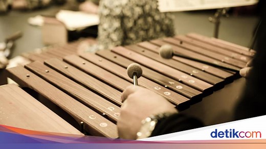 Kolintang Berasal dari Mana? Asal-usul dan Cara Memainkannya