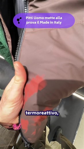 A Firenze Pitti Uomo arriva alla 109° edizione.⚜️🇮🇹 Mentre il settore moda arranca e il Made in Italy prova a rinnovarsi, dall’Oriente emerge una nuova moda di qualità, soprattutto cinese sempre più competitiva e capace di ridefinire gli equilibri del settore.🇨🇳 #moda #madeinitaly #firenze #pitti #china